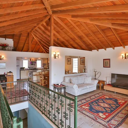 Villa Adora *