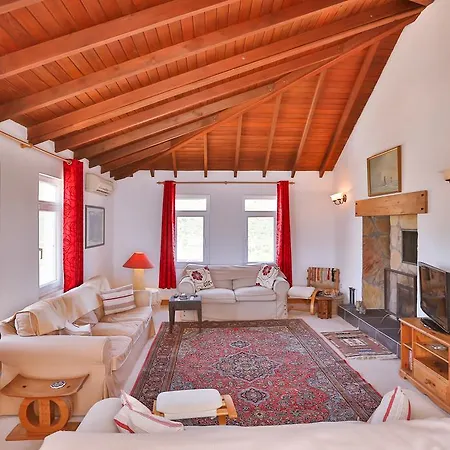 Villa Adora *