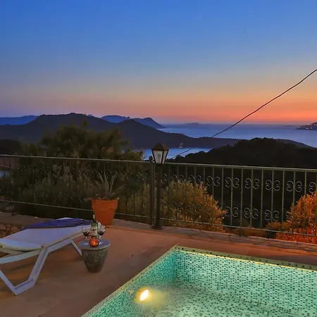 Villa Adora *