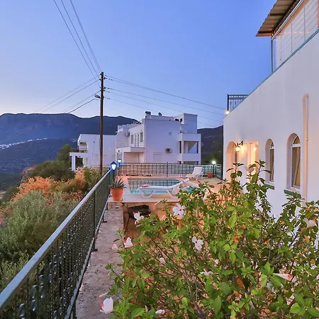 Villa Adora *